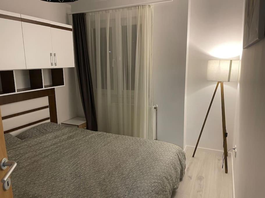 Sunny Prishtina Apartment Pristina Buitenkant foto